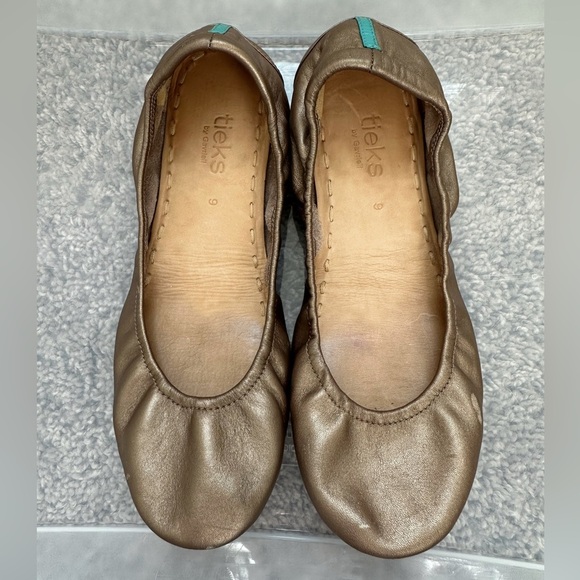 Tieks Matalic Gold Ballet Flats women’s 9 - Picture 1 of 9